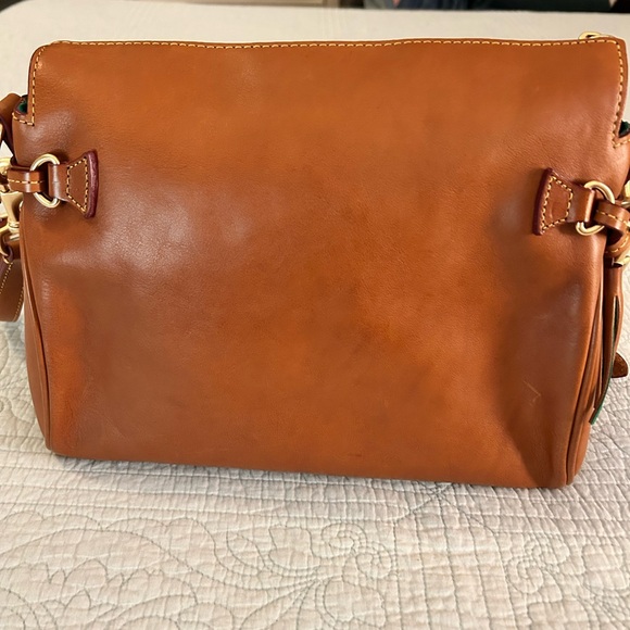 Dooney & Bourke FLORENTINE Medium Zip Cross body or shoulder bag, great cond. - Picture 3 of 16